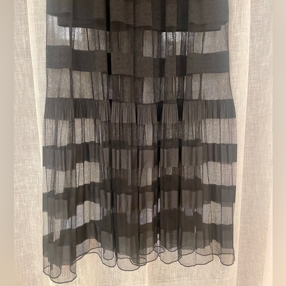 H&M Long Black Flowy Skirt - Picture 3 of 3